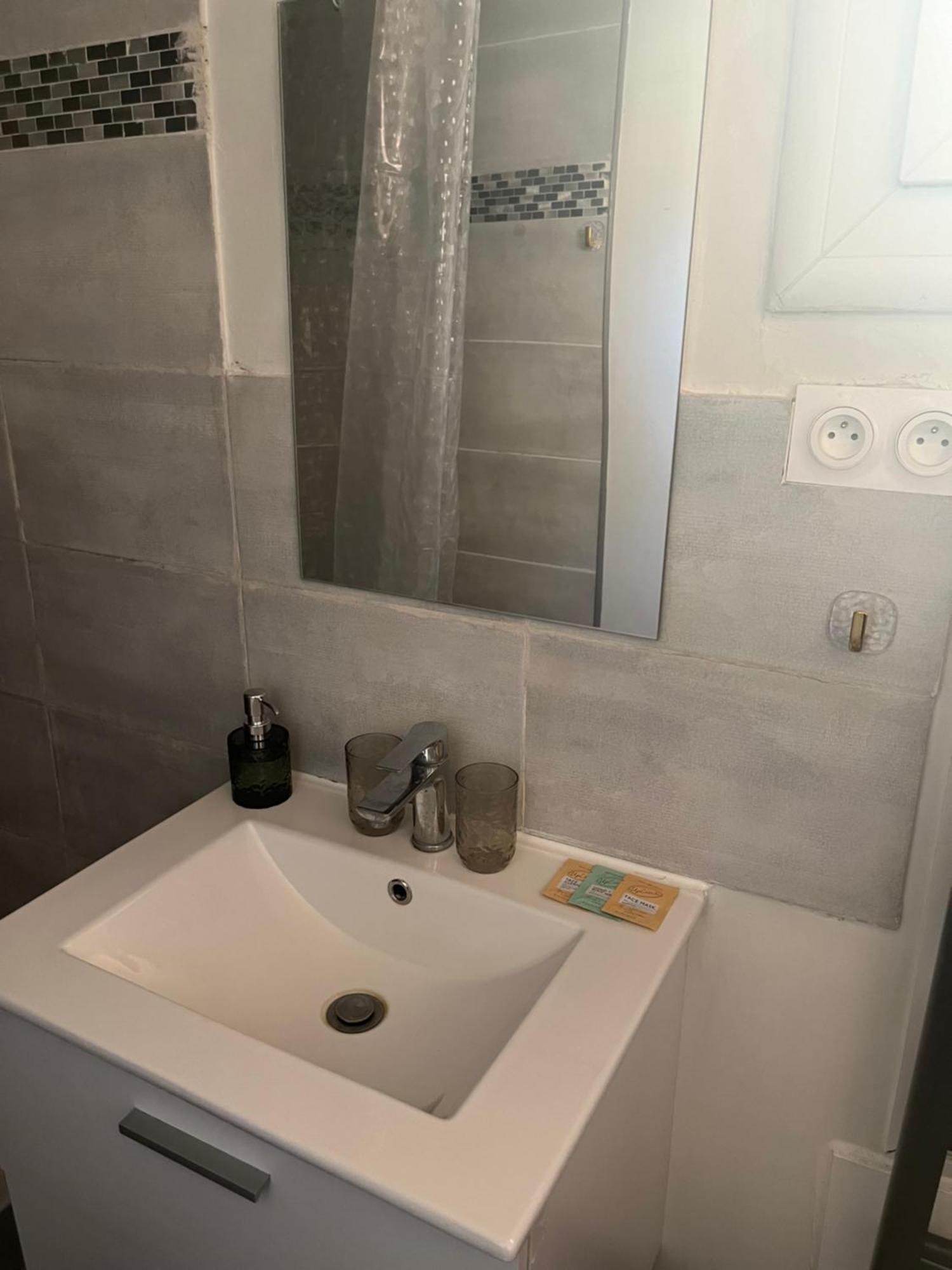 Charmant Appartement Climatise Quartier Las Cobas Perpignan Exterior foto
