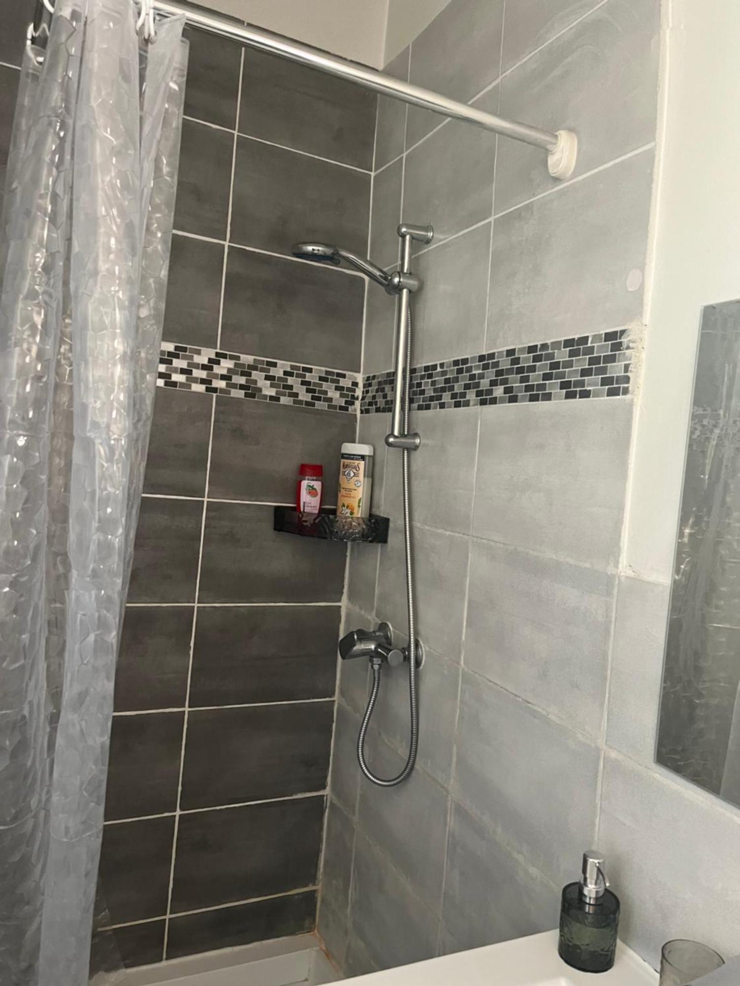 Charmant Appartement Climatise Quartier Las Cobas Perpignan Exterior foto